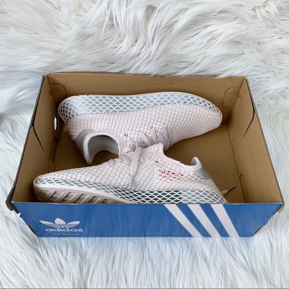 deerupt runner pink